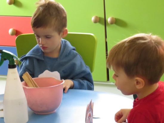 Rybki, zajęcia w Bibliotece Miejskiej III 2025