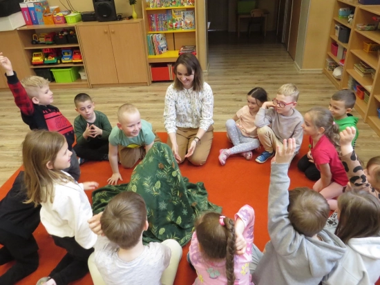 Wielorybki i Zerówka, zajęcia ze specjalistami, IV 2025