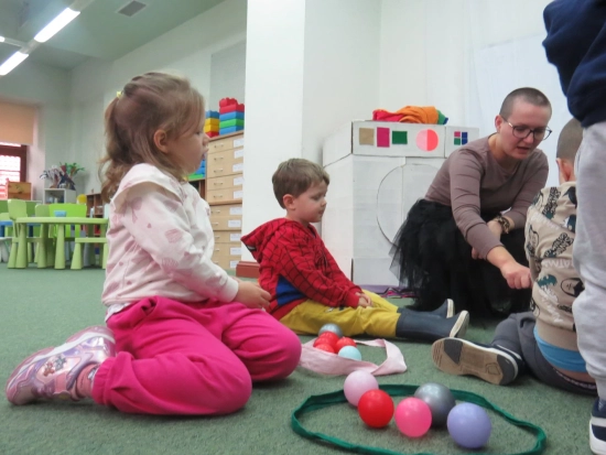 Ośmiorniczki, zajęcia edukacyjne w Bibliotece Miejskiej, 14.10.2025